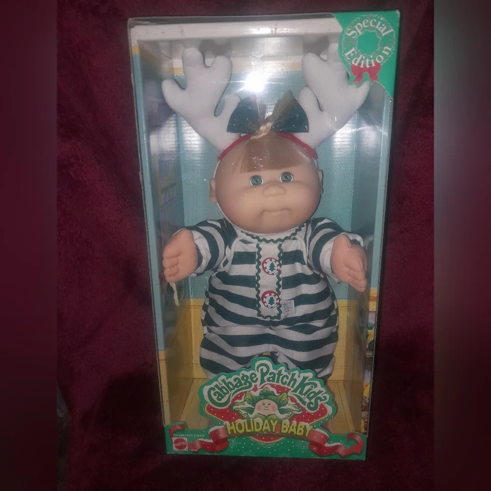 New Vintage 1998 Special Edition Cabbage Patch Hoilday Baby NIB
